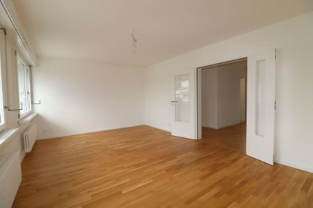 Wohnen im Fürstenrain - moderne 3-Zimmer-Dachwohnung in Oberwil - Photo 5