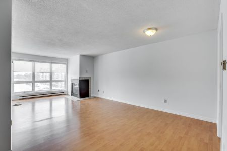 For Lease - 15 Jacksway Crescent Unit# 315, London North, Ontario - Photo 3