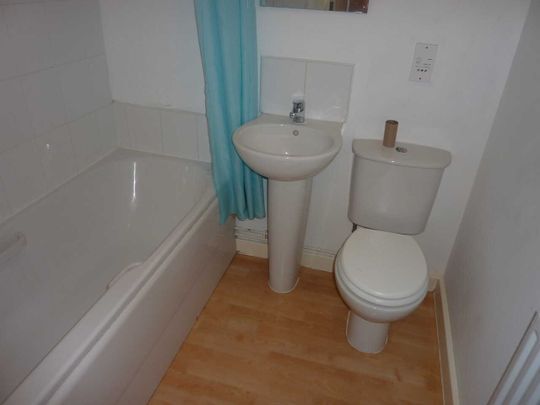 2 bed Apartment - Photo 1