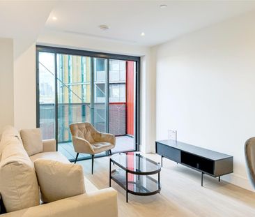 10 Marian Place, London - Photo 2