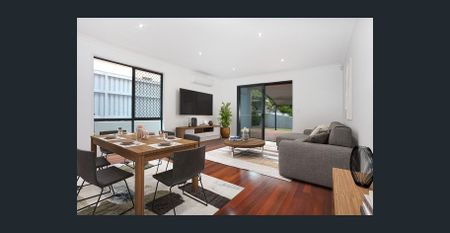 Modern and Stylish - Close to Everything - Photo 2