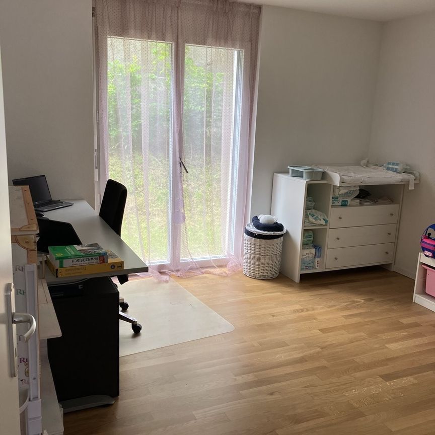 Moderne 5.5 Zimmer-Wohnung in Schmitten - Foto 1