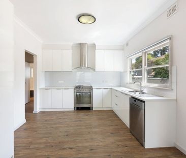 2 BEDROOM HOME WITH HUGE WORKSHOP - Photo 2