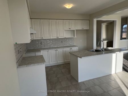 Detached Home For Lease | X8058370 - Photo 4