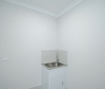 DUAL KEY LIVING - MAIN HOUSE - Photo 2