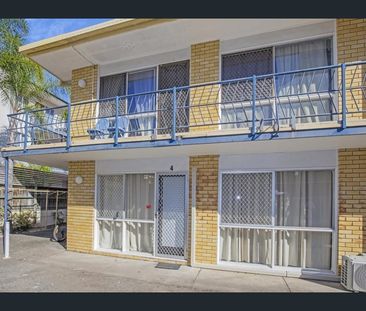 4/10 Monaco St, Surfers Paradise, Qld 4217 - Photo 4