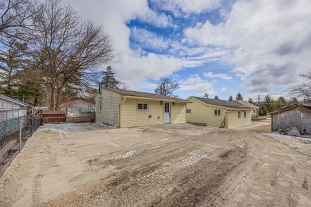 For Lease - 338 Old Mosley Street Unit# Unit 3, Wasaga Beach, Ontario - Photo 2