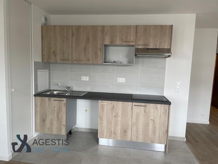 Location Appartement 3 pièces 62m² MOISSY CRAMAYEL 77550 - Photo 4