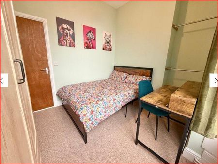 5 bedroom house to rent - Photo 2