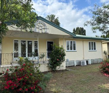 24 Earl Street, Westcourt, Qld 4870 - Photo 2