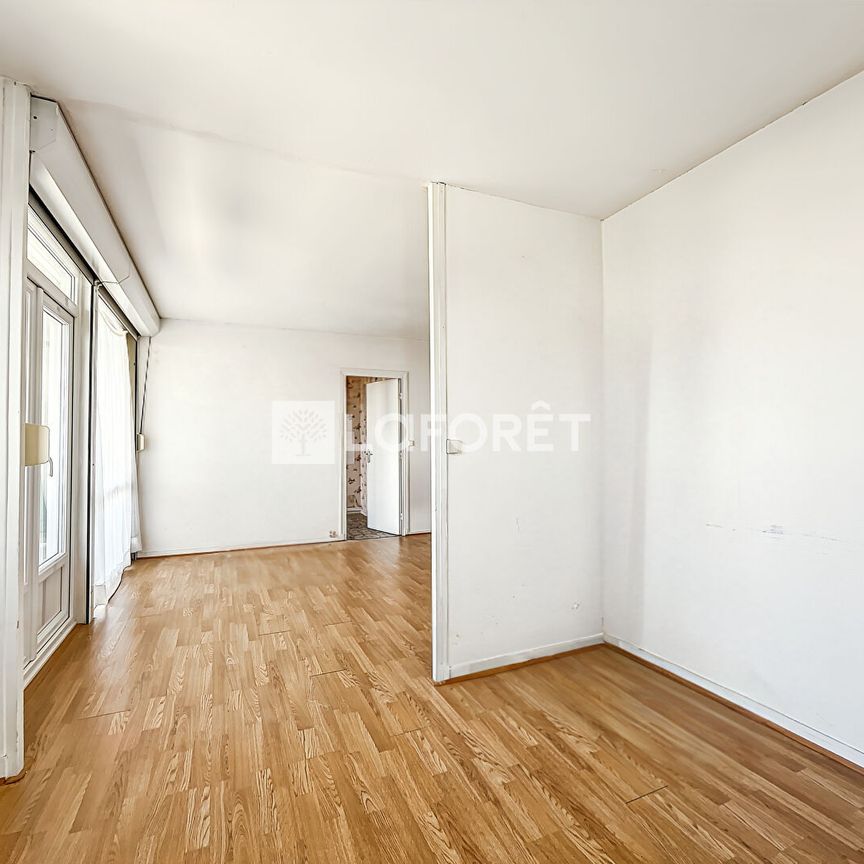Apartment - Photo 1