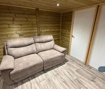 2 bedroom detached house to rent - Photo 6