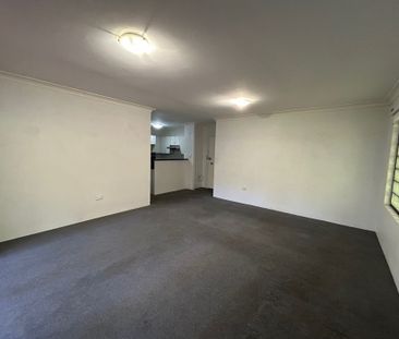 Great size two-bedroom unit in the heart of Riverwood you cannot mi... - Photo 2