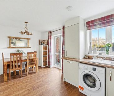 3 bedroom semi-detached house to rent - Photo 5