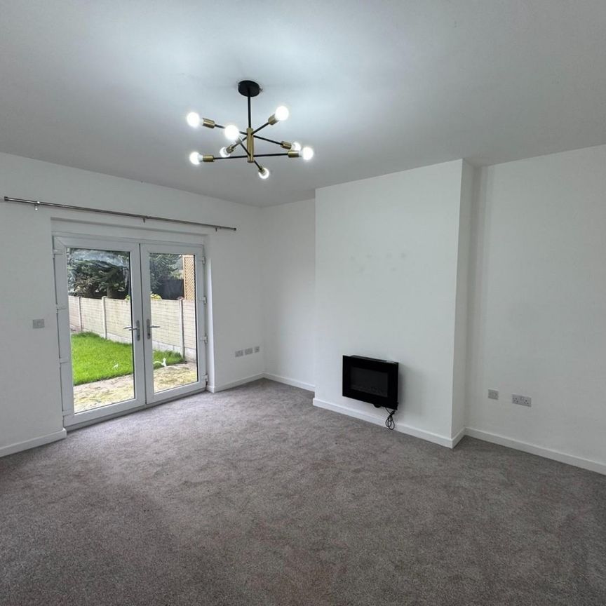4 bedroom House To Let - Photo 1