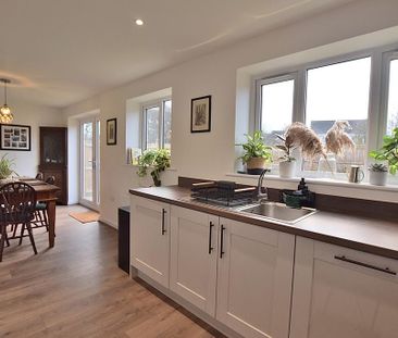 4 bedroom detached house to rent - Photo 6