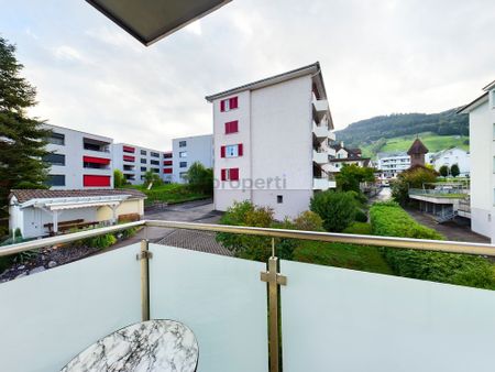 3.5 room apartment in Root in a central location - Foto 2