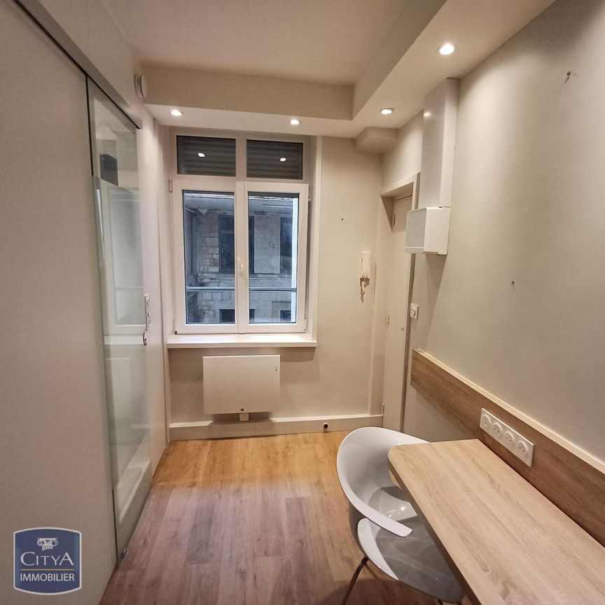 Location Appartement 1 pièce 14m² LILLE 59800 - Photo 1