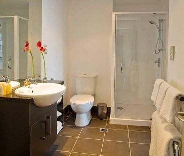 Amazing City Living - Photo 3