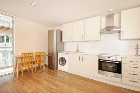 1 bedroom flat to rent - Photo 5