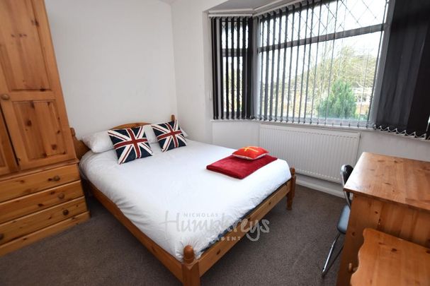 6 bedroom terraced house to rent - Photo 1