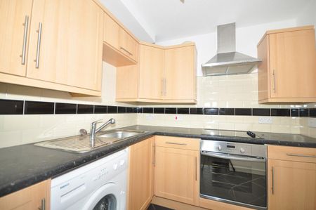 1 bedroom apartment to rent - Photo 2