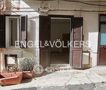 Trilocale in Affitto in Via Terza Compagnia 10 a Palermo - Photo 2