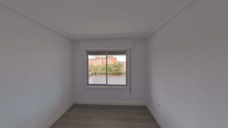 Piso en alquiler, Av San Juan de la Cruz, , M97662 - Photo 4