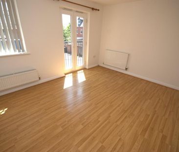 3 bedroom terraced house to rent - Photo 3