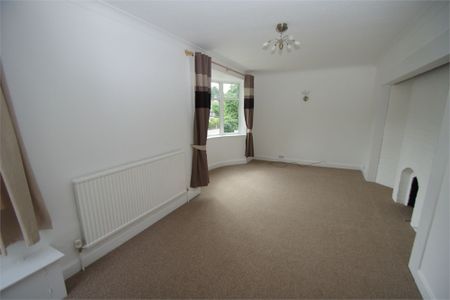 2 bedroom | Detached bungalow - Photo 3