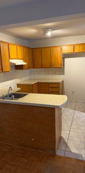 5 1/2 à louer - Photo 1