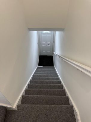 3 bedroom flat to rent - Photo 1