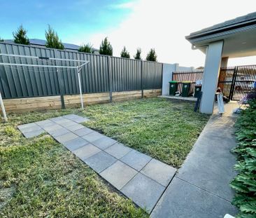 Apply Now - Century 21 &vert; the Paramount Group &ast;Granny Flat&... - Photo 5