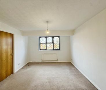 4 bedroom detached house to rent - Photo 6