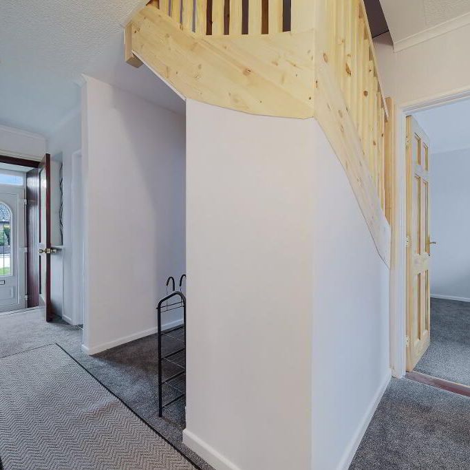 31 Rossdowney Gardens, Waterside, L'Derry, BT47 5PW - Photo 1