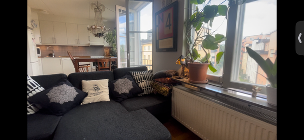 Edvin Adolphsons väg, Solna - Photo 1