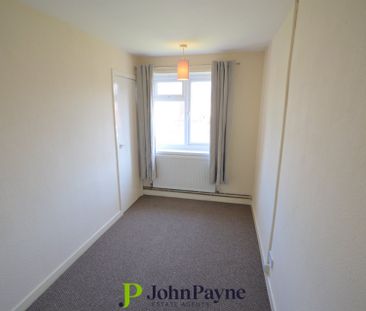 Tudor Road, Nuneaton, Warwickshire, CV10 9EF - Photo 6