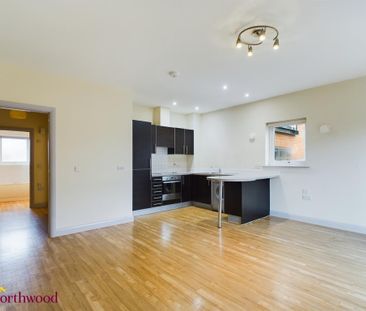 1 bedroom flat to rent - Photo 5
