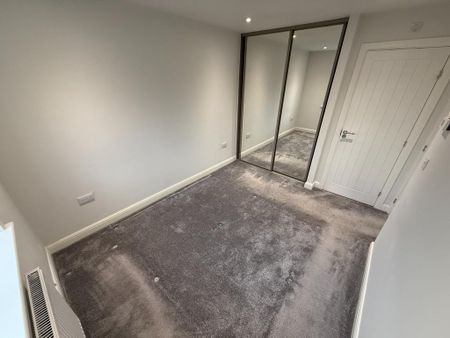 3 bedroom semi-detached house to rent - Photo 4