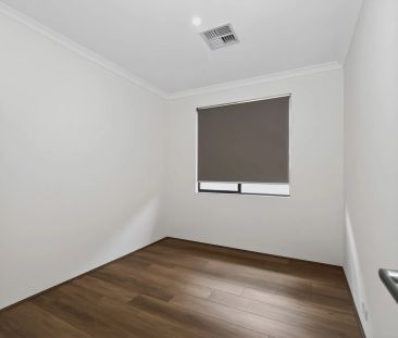 Brand new modern family home in Harrington Waters Estate. - Photo 2