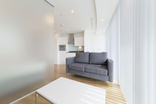 Studio to rent - Photo 1