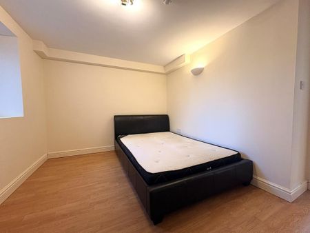 1 bedroom flat to rent - Photo 4