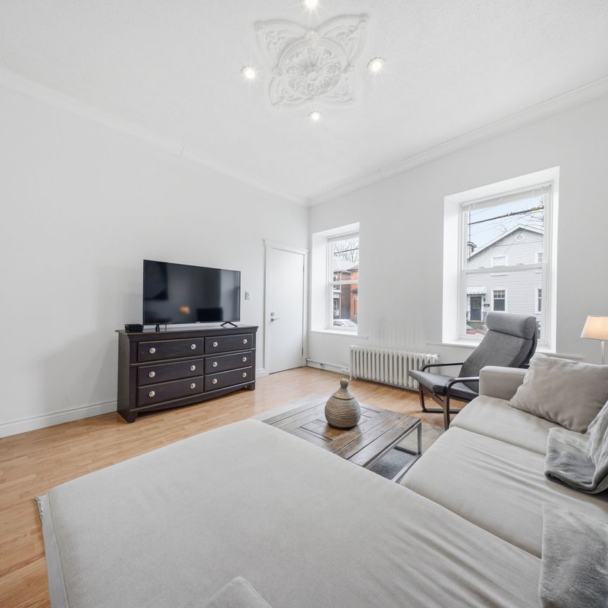 For Lease - 209 Hunter Street Unit# 1, Hamilton, Ontario - Photo 1