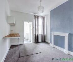 2 BEDROOM House - Mid Terrace - Photo 6