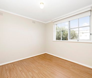 6/8 Ridgeway Avenue, Kew VIC 3101 - Photo 2