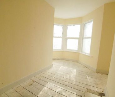 6 bedroom terraced house to rent - Photo 1