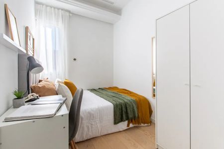 Calle del Alcalde Sáinz de Baranda, Madrid, Community of Madrid 28009 - Photo 3