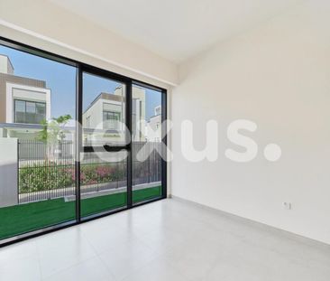 Brand new | Available | Modern Villa - Photo 2