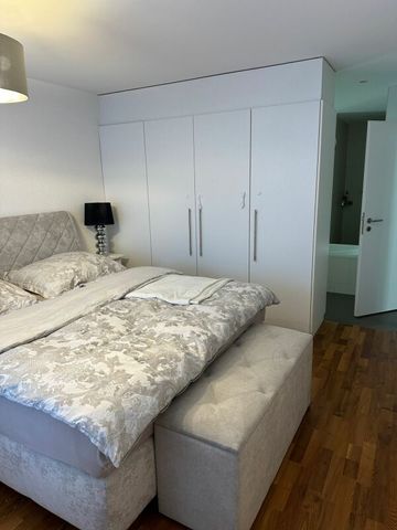 Atemberaubende Attika-Wohnung an ruhiger Lage in Mels zu vermieten! - Foto 2