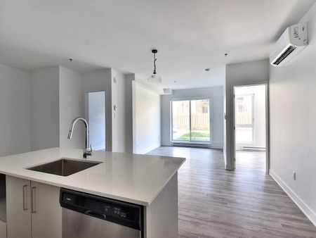 500 rue Sauvé Est, Montréal, QC - Photo 5